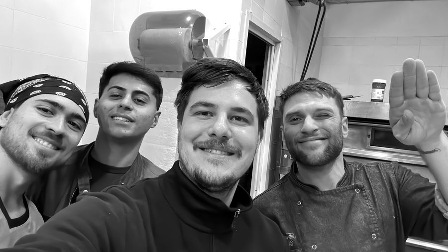 Lo staff di Auris Pizza loading=